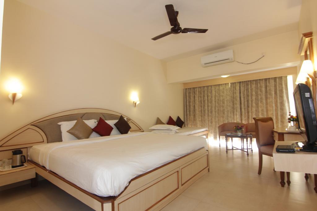 Aveda Blue Country Resort Panchgani Zimmer foto