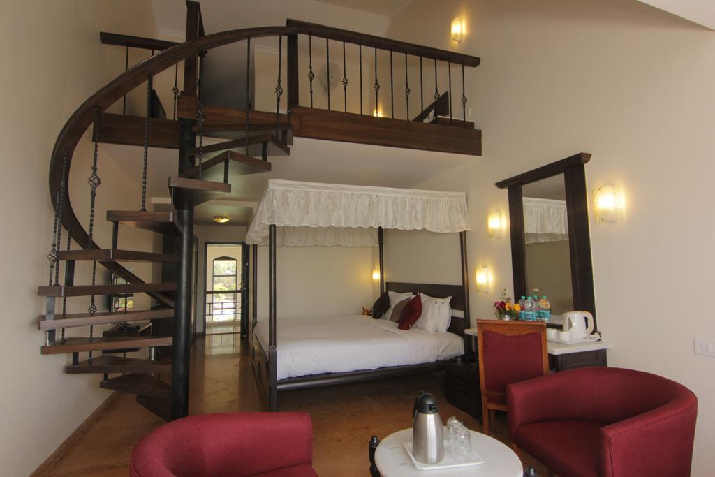 Aveda Blue Country Resort Panchgani Zimmer foto